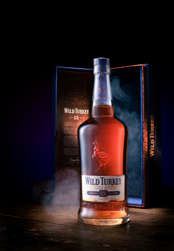 produktová fotografie whisky bourbonu